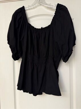 Old Navy Black Puff-Sleeve Peasant Top - Women's